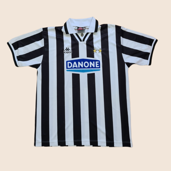 Camiseta Vintage Juventus Kappa Home 1994/1995