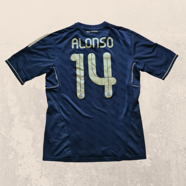 Camiseta vintage Xabi Alonso Real Madrid visitante 2011/2012
